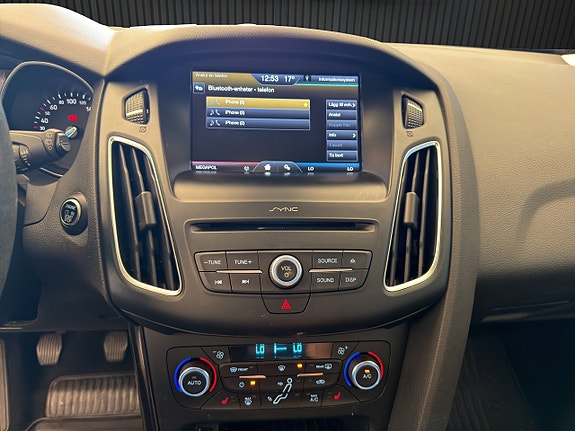 Ford Focus 17 of 22