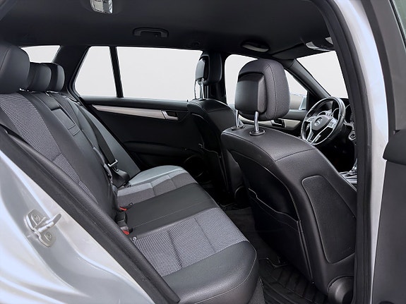 Mercedes-Benz C220 9 of 15