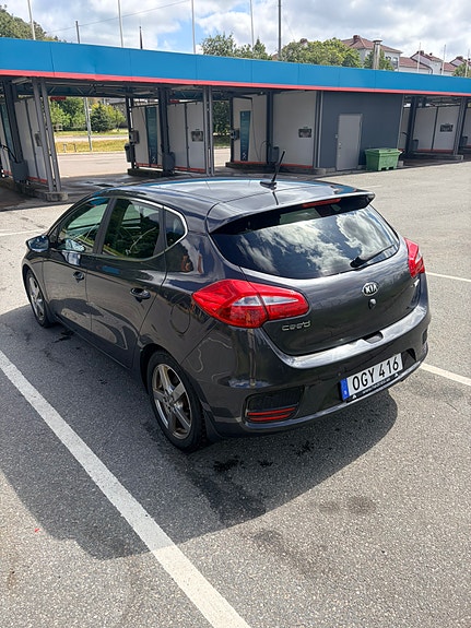 Kia Ceed 5 of 5