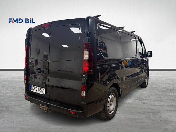 Opel Vivaro 4 of 5