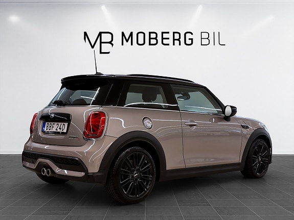 MINI Cooper S 5 of 14