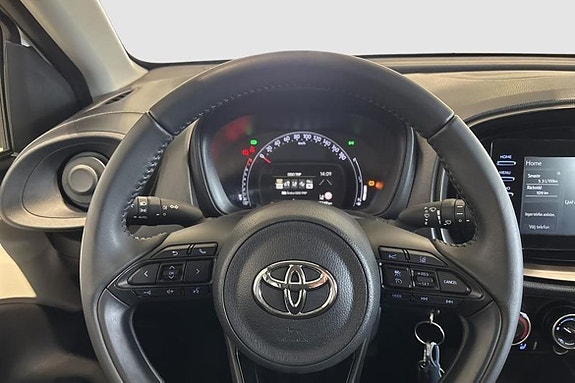 Toyota Aygo X 10 of 11