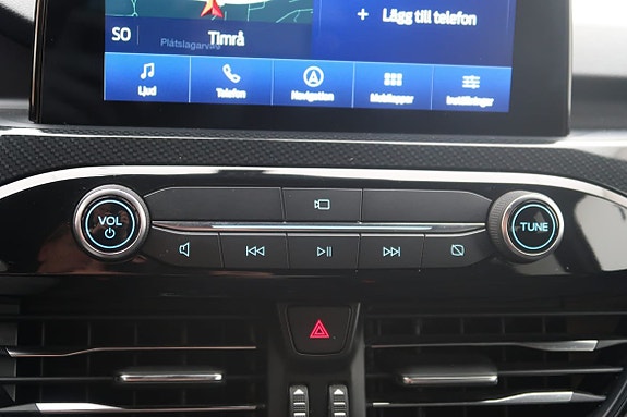 Ford Kuga 13 of 21