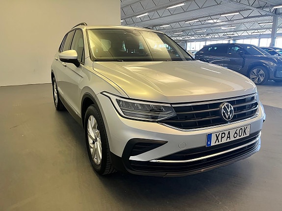 Volkswagen Tiguan 6 of 12