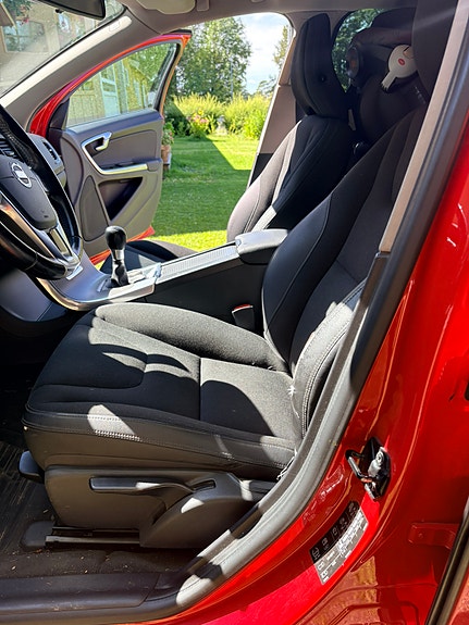 Volvo V60 13 of 14