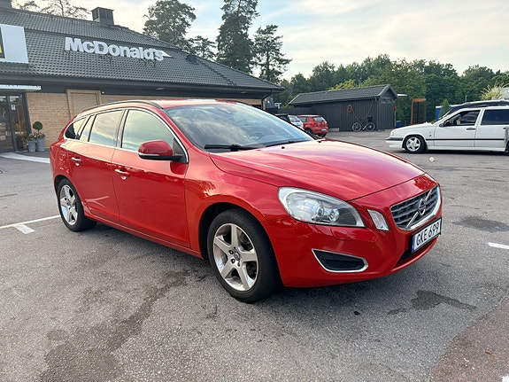 Volvo V60 6 of 14