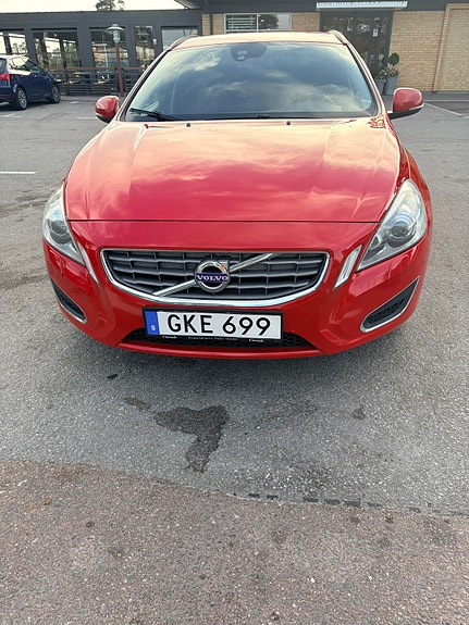 Volvo V60 5 of 5