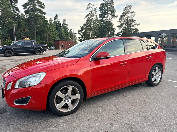 Volvo V60 9 of 14