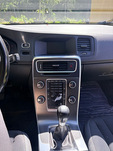 Volvo V60 12 of 14