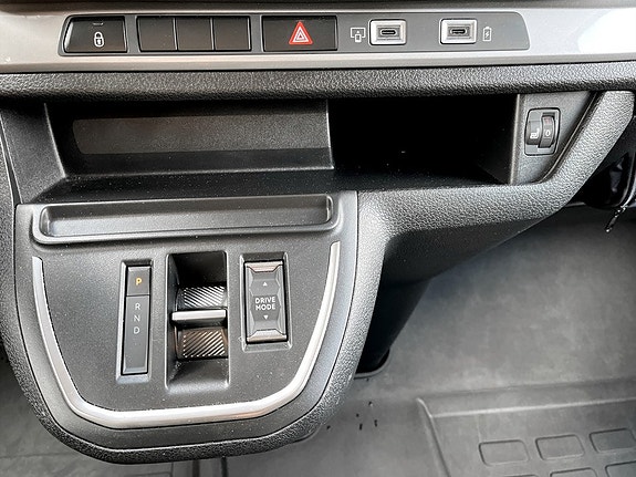 Citroen SpaceTourer 11 of 15