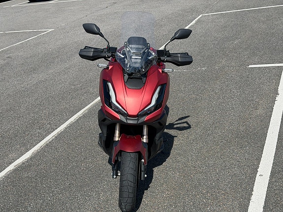 Honda ADV 350 - 2023 8 of 11