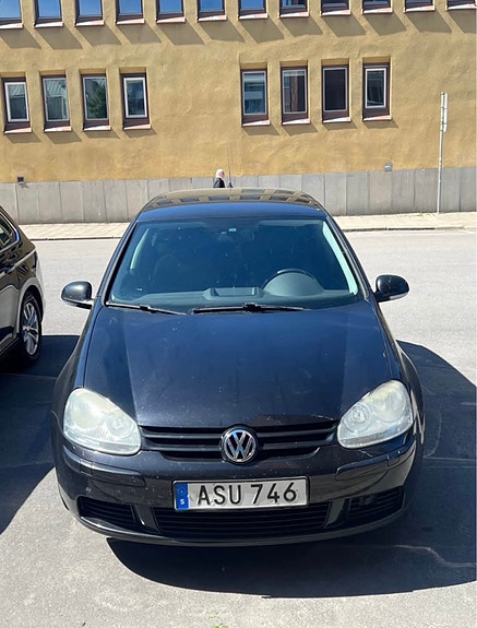 Volkswagen Golf V 3 of 5