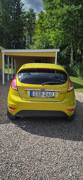 Ford Fiesta 6 of 8