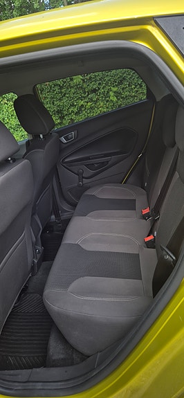 Ford Fiesta 7 of 8