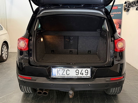Volkswagen Tiguan 12 of 30