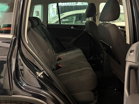 Volkswagen Tiguan 15 of 30