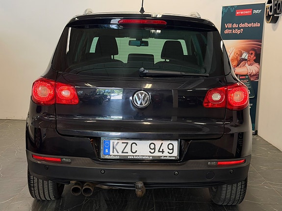 Volkswagen Tiguan 4 of 30