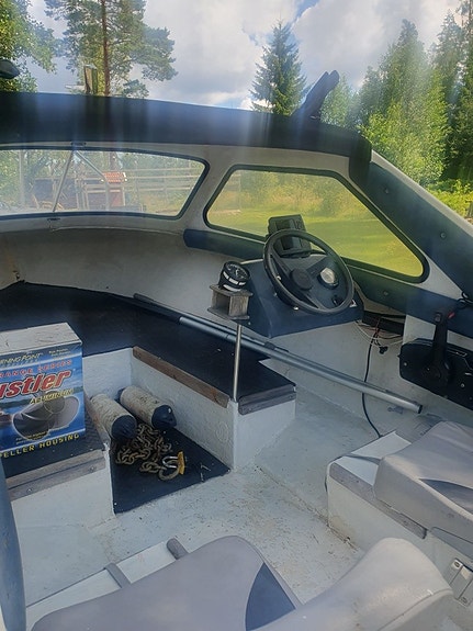 Crescent 495 HT med motor o 80km/båttrailer 3 of 5