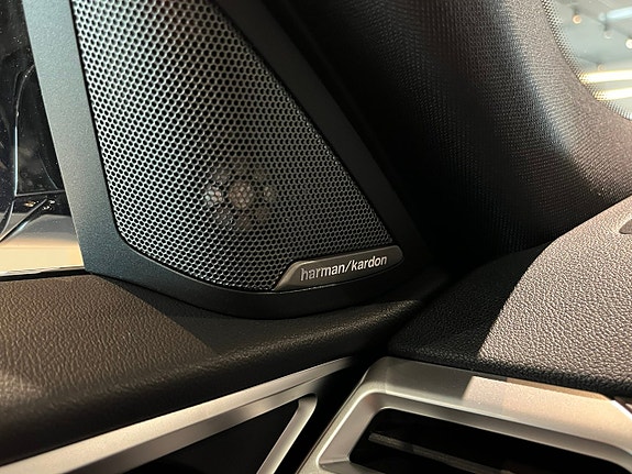 BMW i4 15 of 25