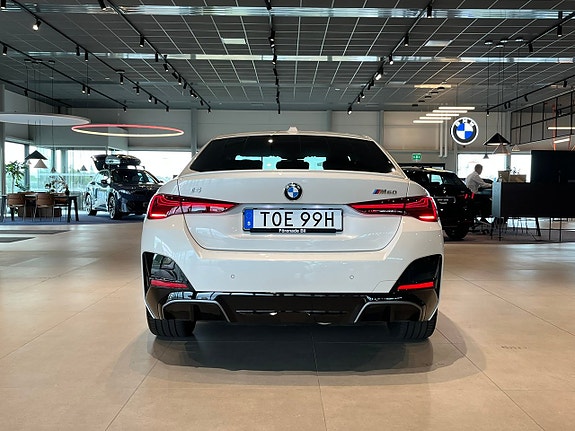 BMW i4 5 of 5
