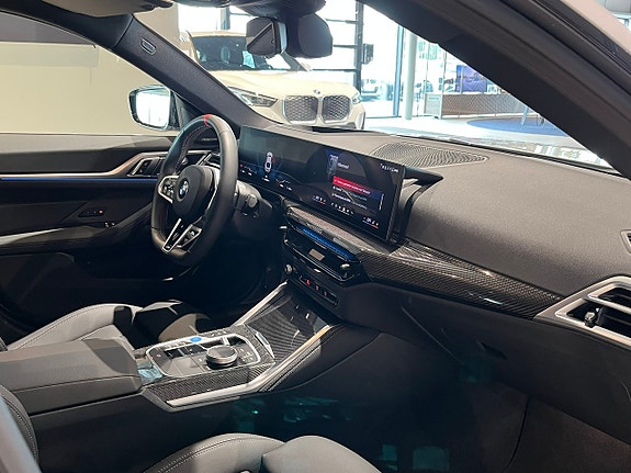 BMW i4 21 of 25