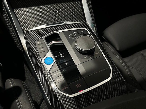 BMW i4 18 of 25