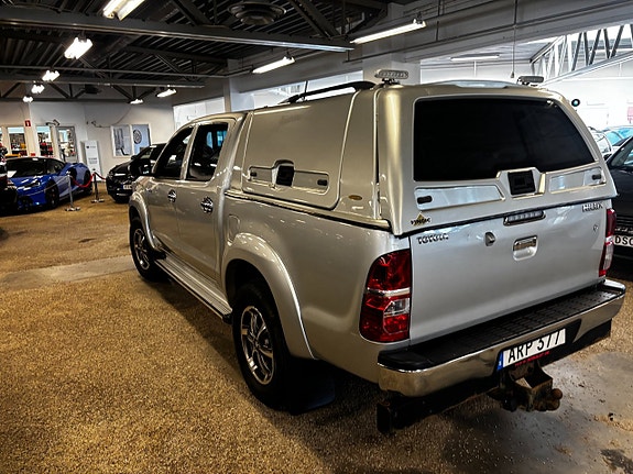 Toyota HiLux 4 of 5