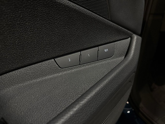 Audi e-tron 17 of 20