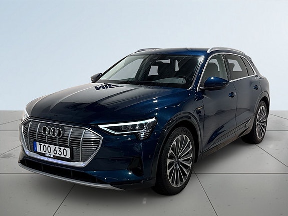 Audi e-tron 16 of 20