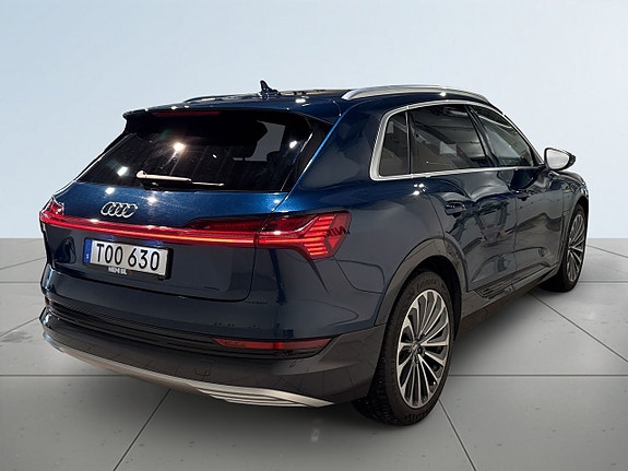 Audi e-tron 6 of 20