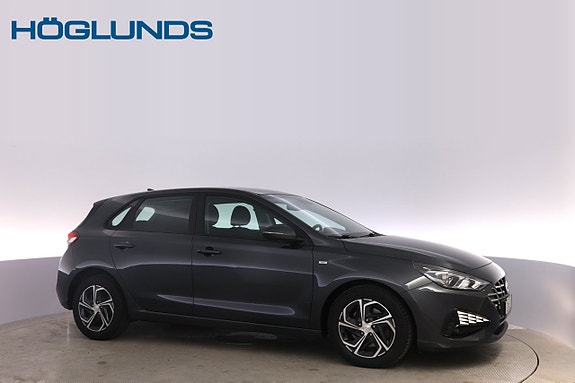 Hyundai i30 2 of 5
