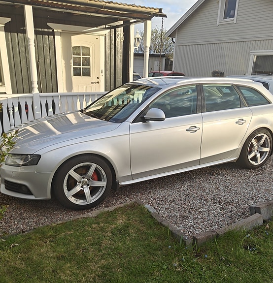 Audi A4 4 of 5