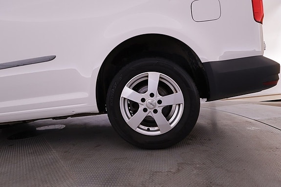 Volkswagen Caddy Maxi 12 of 14