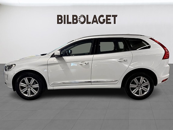 Volvo XC60 2 of 5