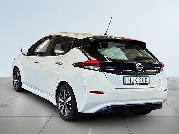 Nissan Leaf 5 of 5