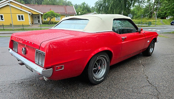 Ford Mustang 5 of 5