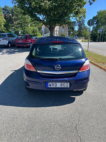 Opel Astra 3 of 4