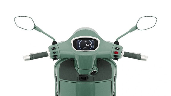Vespa GTS 310 80th 5 of 5