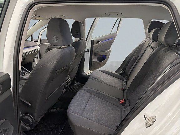 Volkswagen Golf VIII 13 of 20