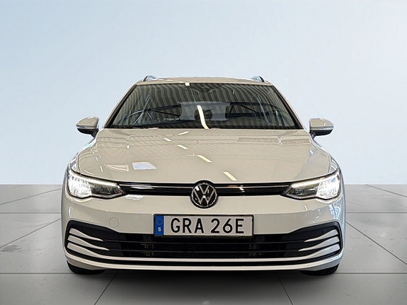 Volkswagen Golf VIII 2 of 20