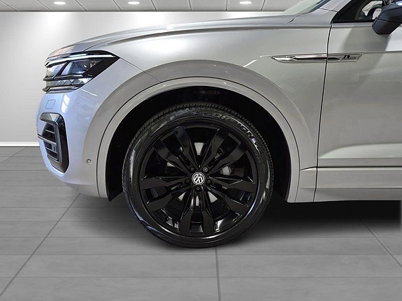 Volkswagen Touareg 23 of 24
