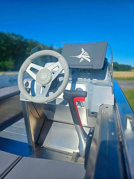 Linder 460 Arkip  Motor & Marin Predator Edition 6 of 9