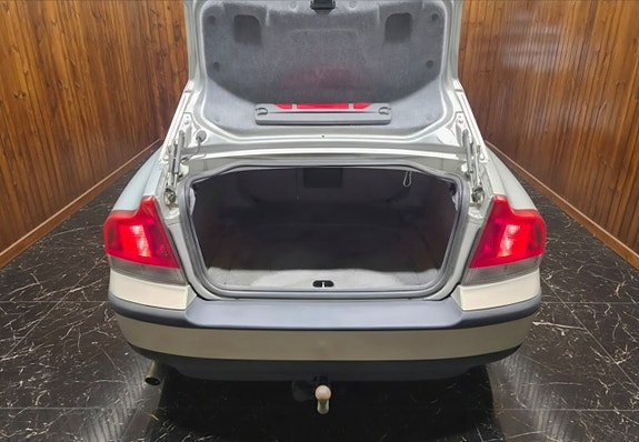 Volvo S60 5 of 5