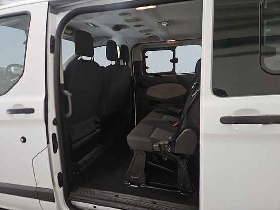 Ford Custom Tourneo 13 of 19
