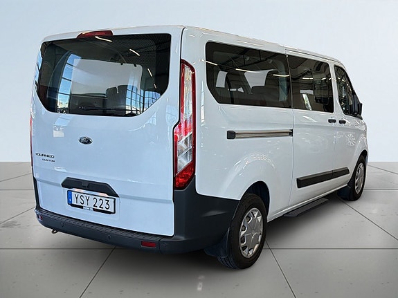 Ford Custom Tourneo 6 of 19