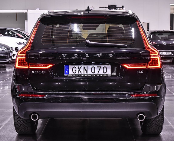 Volvo XC60 8 of 21