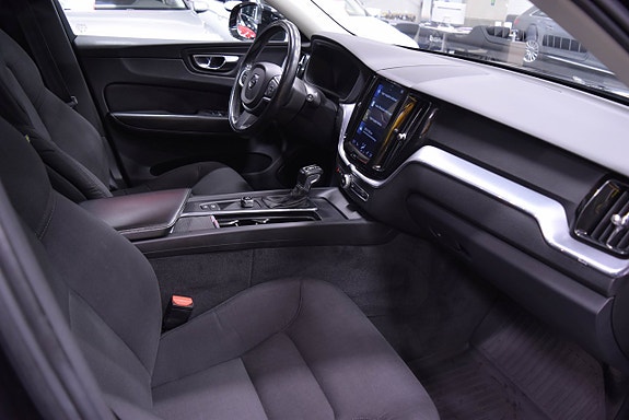 Volvo XC60 12 of 21