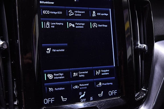 Volvo XC60 16 of 21