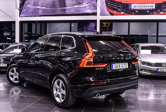 Volvo XC60 3 of 21