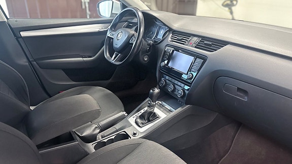 Skoda Octavia 13 of 18